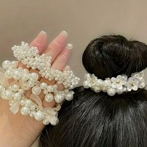 Elegant 4pk Pearl Hair Accessories
